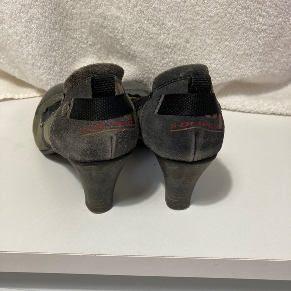 St-Oliver combat pattern heel pumps - Picture 3 of 3